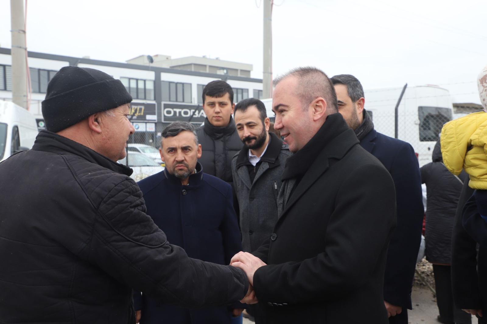 ULUÇAY PAZAR ESNAFINI ZİYARET ETTİ