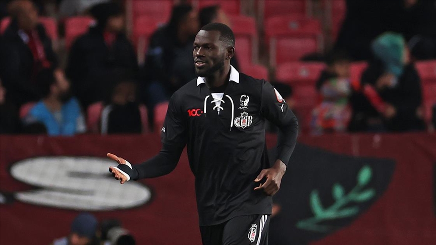 ‘Beşiktaşlı Futbolcu Omar Colley’