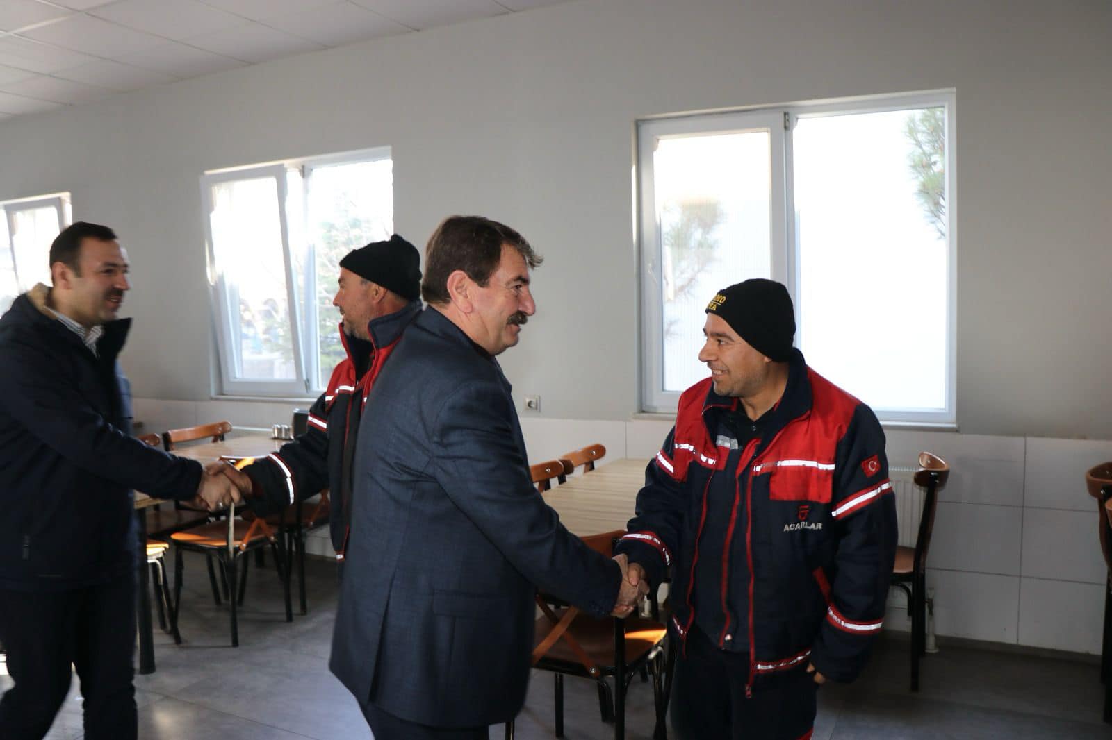 Dinar Belediye Başkanı Nihat Sarı, Önceki Dönem Belediye Başkanı Saffet Acar’ı Ziyaret Etti