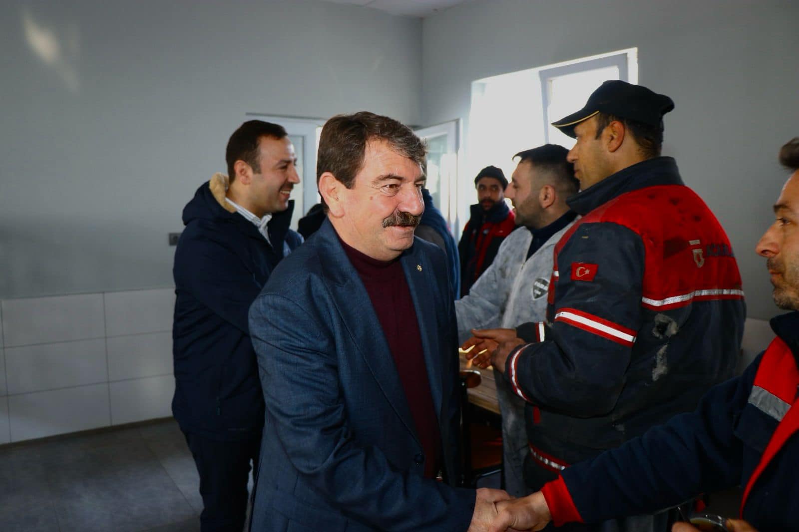 Dinar Belediye Başkanı Nihat Sarı, Önceki Dönem Belediye Başkanı Saffet Acar’ı Ziyaret Etti