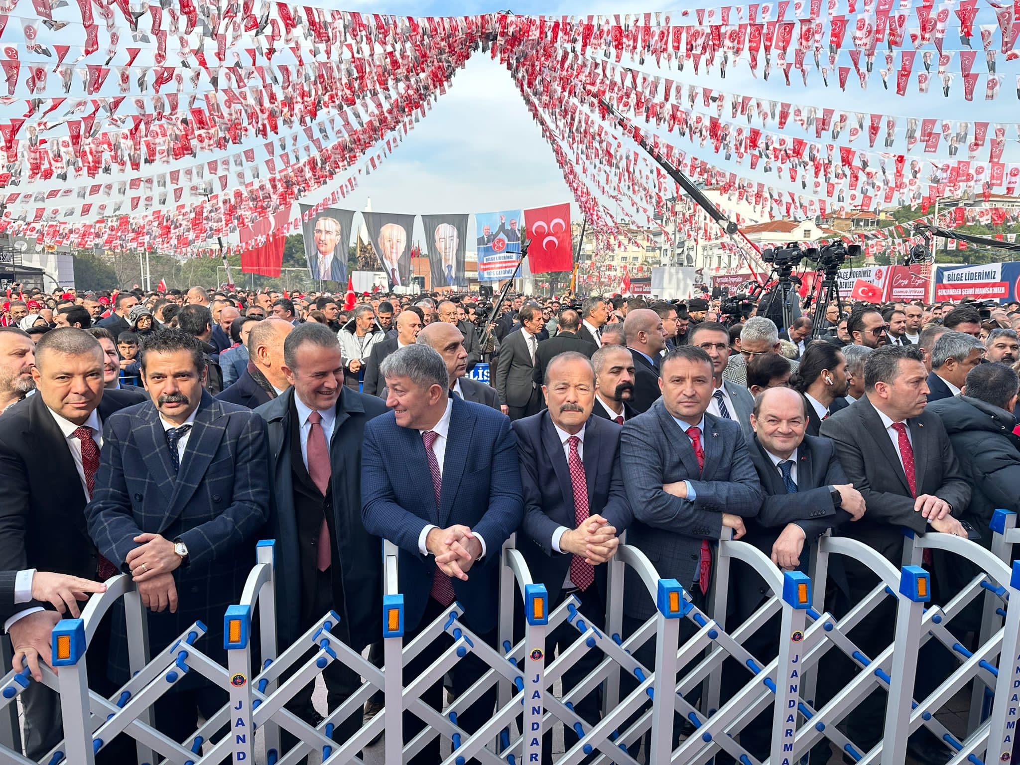 MHP'li Taytak ve Beraberindeki Heyet Manisa'da