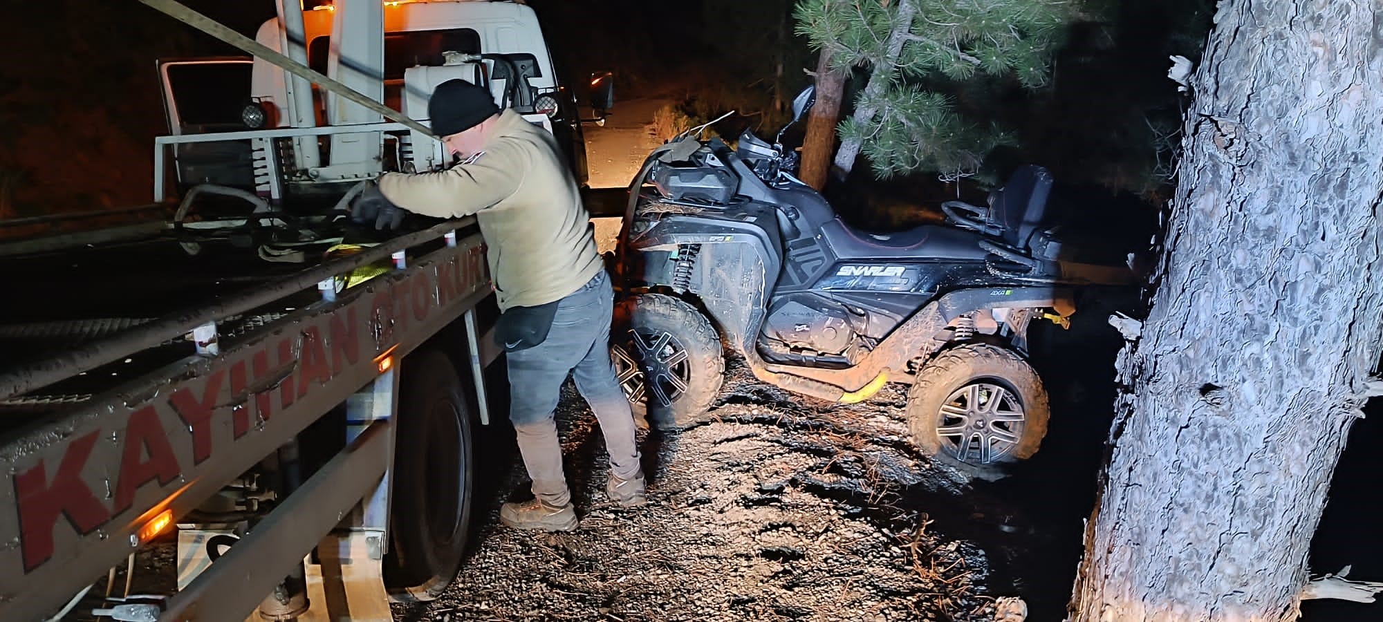 UÇURUMA DÜŞEN GENÇ FOTOĞRAFÇI HAYATINI KAYBETTİ