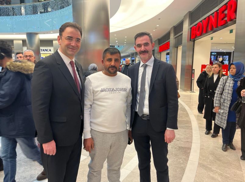 AFYONLULARDAN MHP ADAYI KÜÇÜKKURT'TA YOĞUN İLGİ