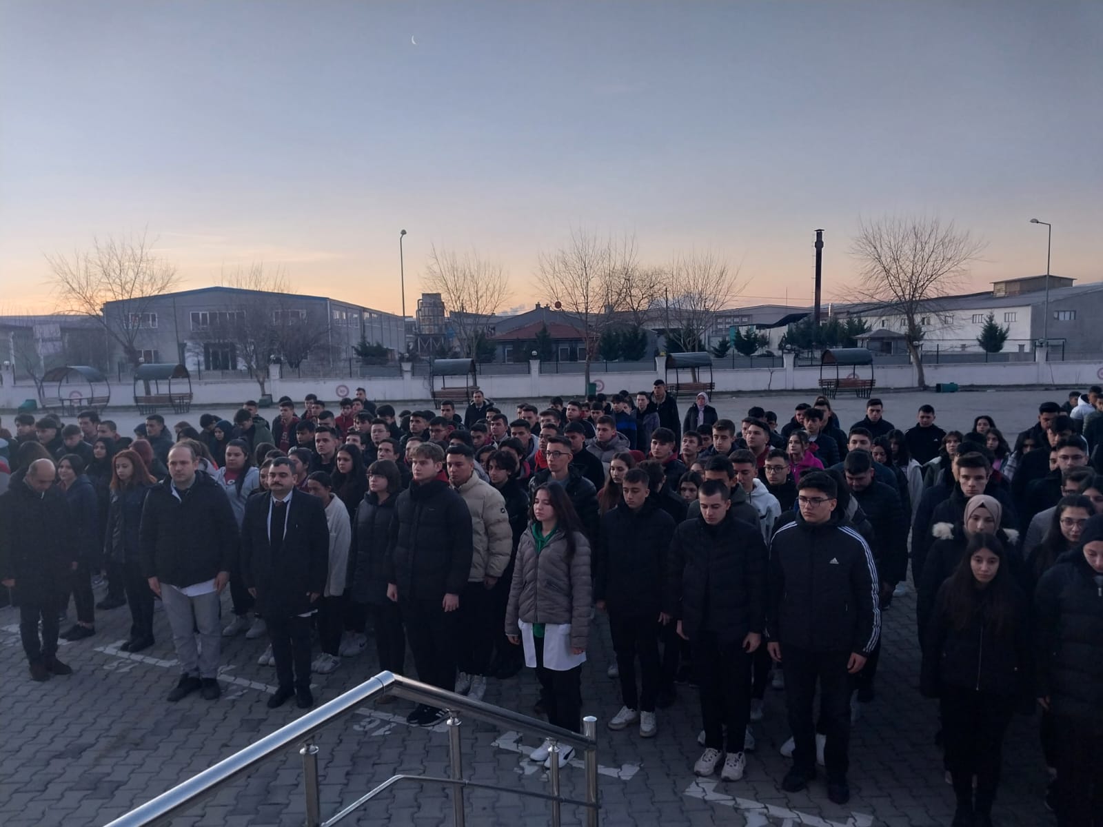 RSP'de Öğrenciler Saygı Duruşunda Bulundu