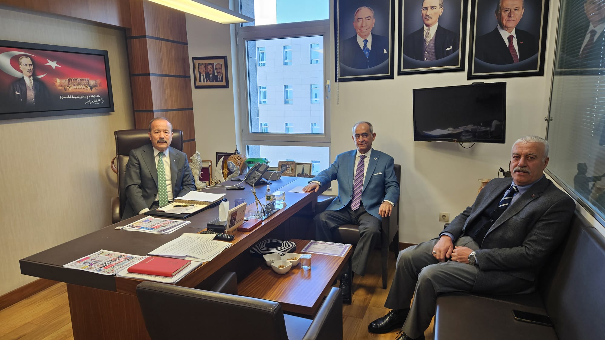 MHP'li Taytak Seçim Bölgesinden Gelen Misafirlerini Meclis Çatısı Altında Ağırladı