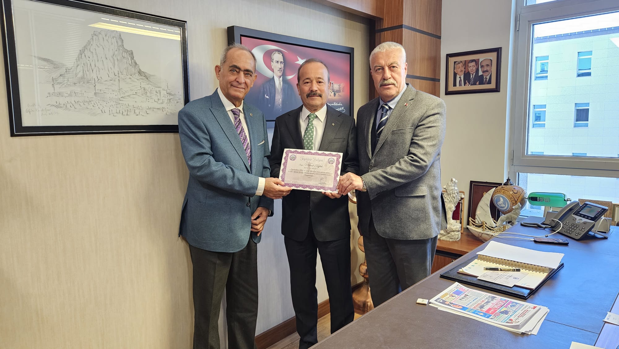 MHP'li Taytak Seçim Bölgesinden Gelen Misafirlerini Meclis Çatısı Altında Ağırladı