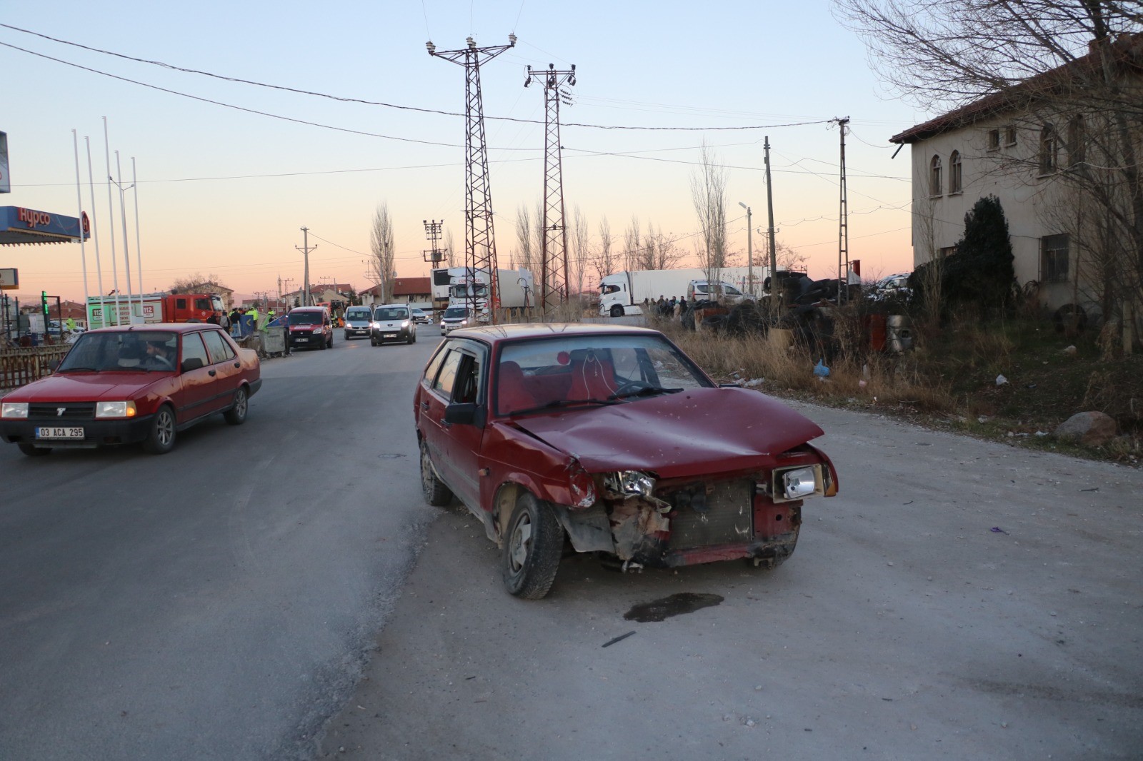 AFYONKARAHİSAR'DA ZİNCİRLEME KAZA