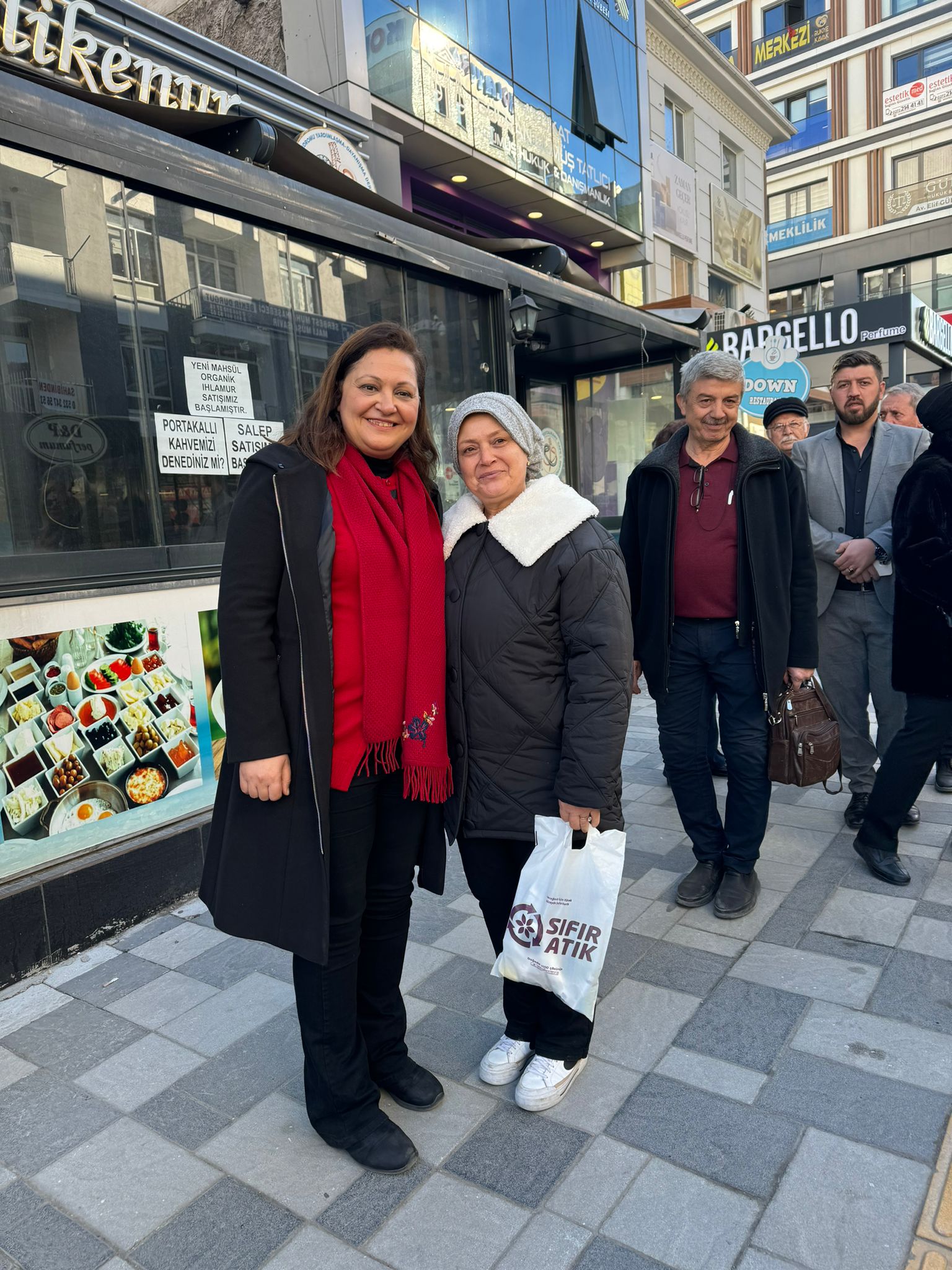 BELEDİYE BAŞKAN ADAYI KÖKSAL, DUR DURAK BİLMİYOR