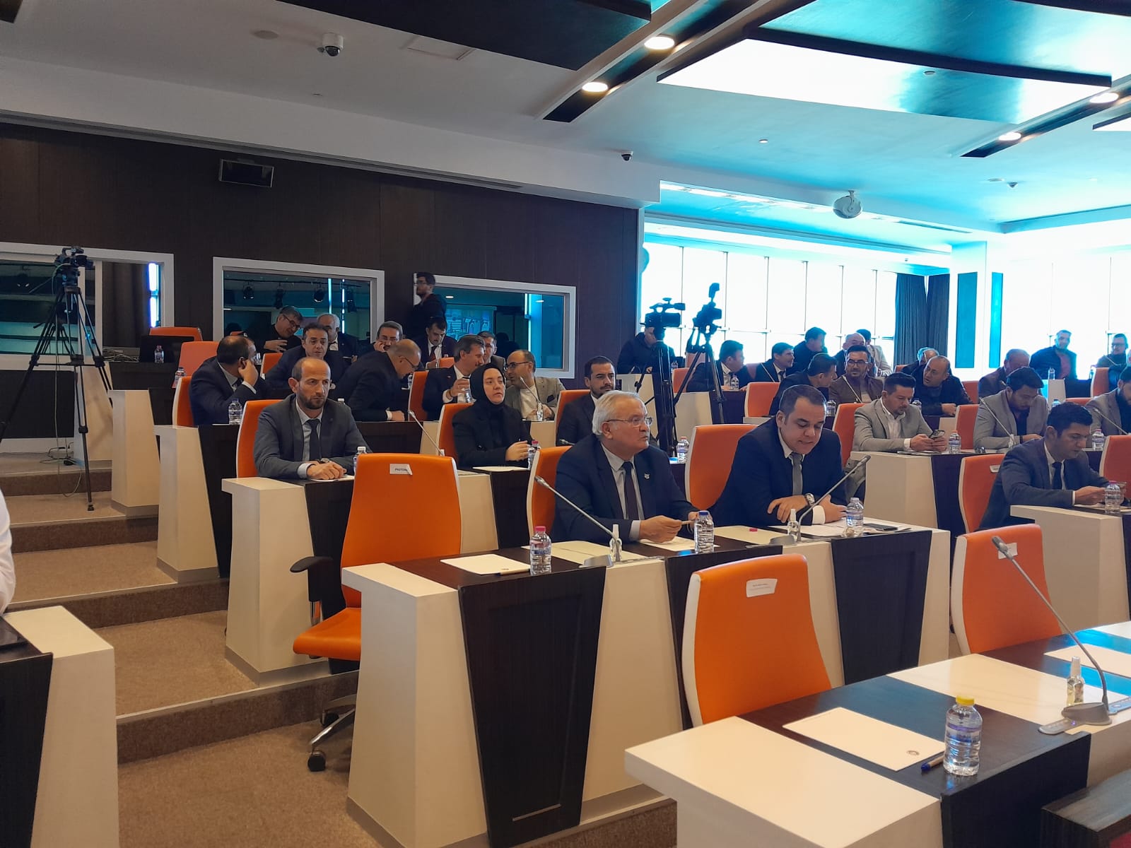 KEMAL ŞAMLIOĞLU ATSO’DA DÜZENLENEN "MESLEKİ EĞİTİM SEKTÖR BULUŞMASI ÖNCESİNDE SALON DOLDU
