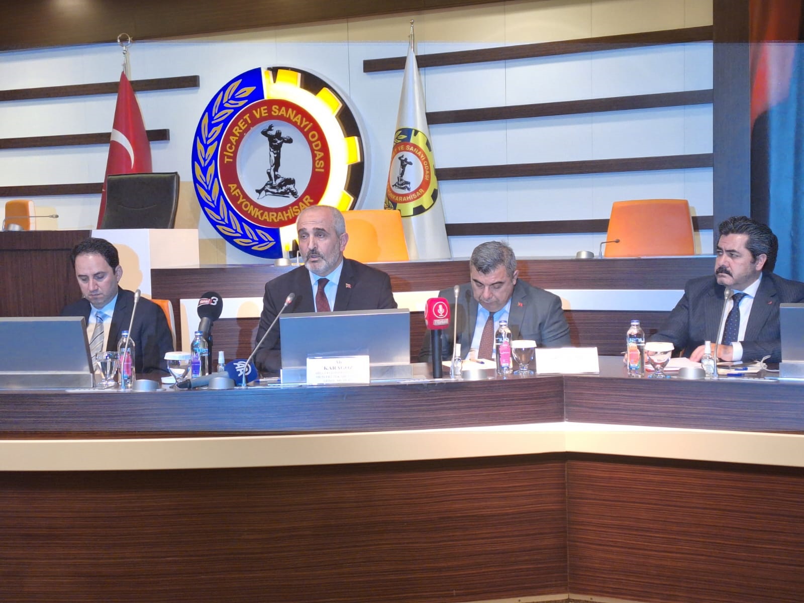 GENEL MÜDÜR KARAGÖZ ATSO’DA MESLEK LİSELERİNİN ÖNEMİNE DEĞİNDİ 