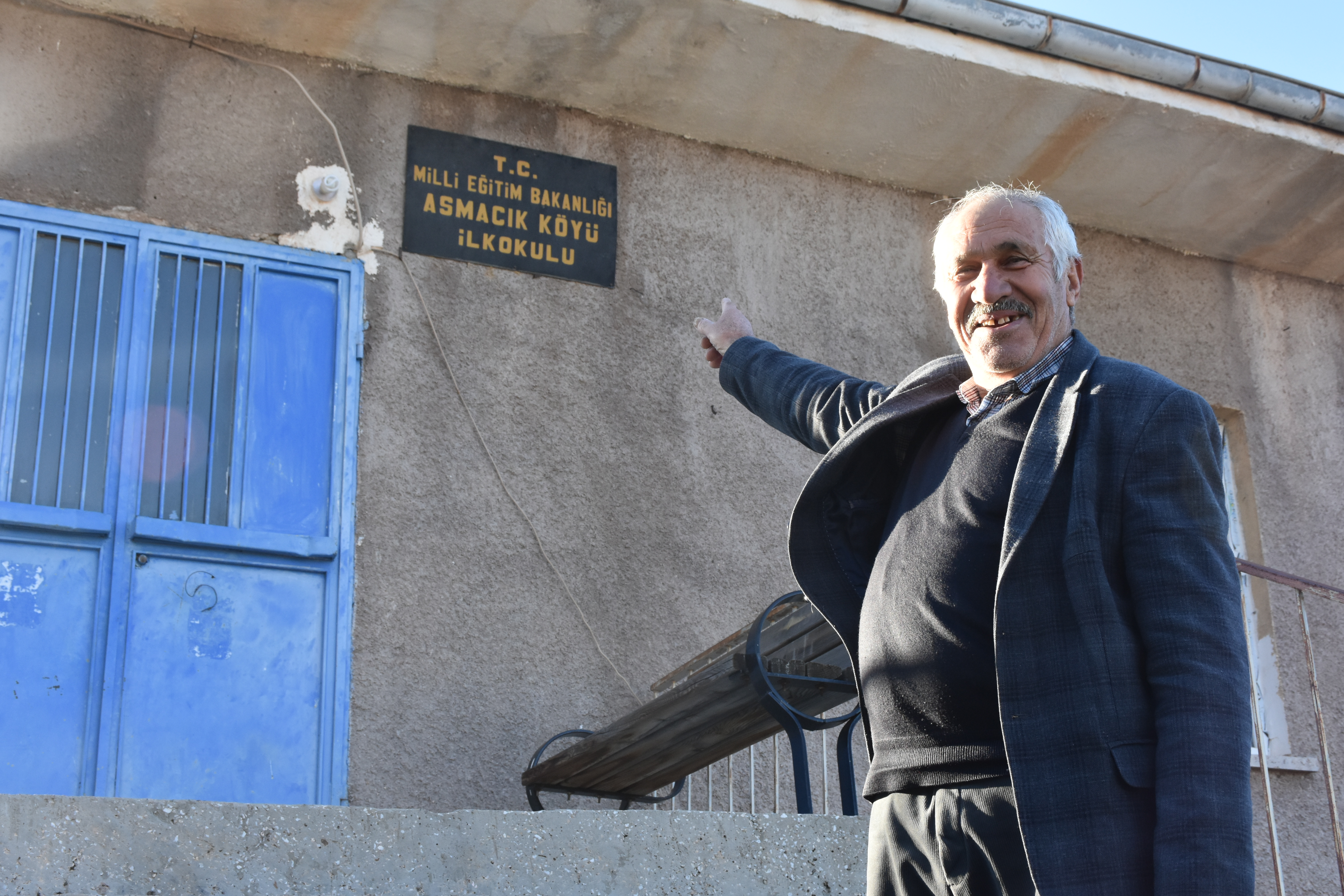 Afyon'da 15 Seçmenli Köyün Muhtarı Yedinci Dönem İçin Aday Oldu