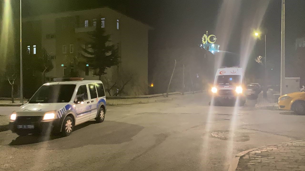 22 Yaşındaki Genç Sinir Krizi Geçirdi!