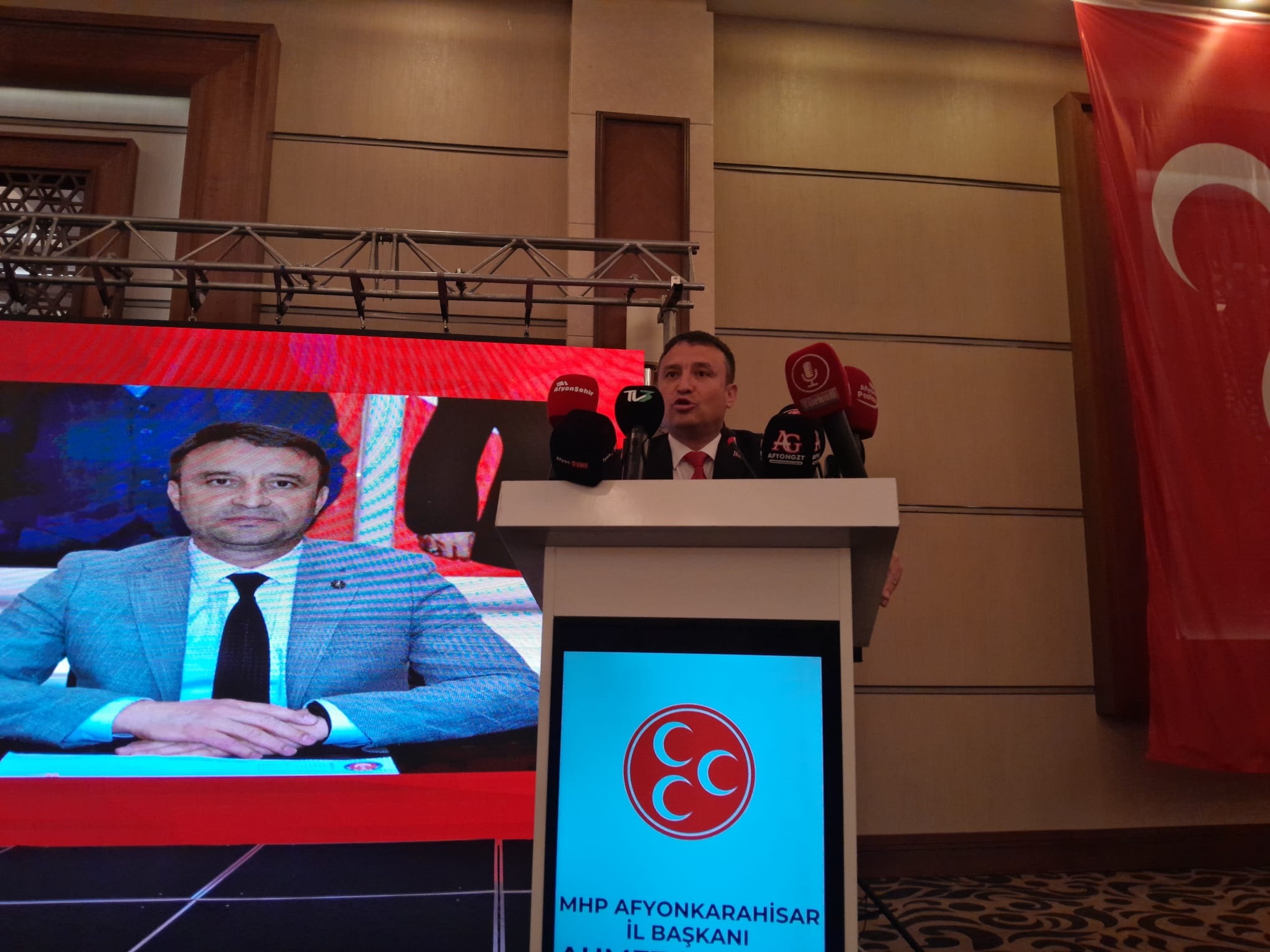 Aday Tanıtım Toplantısı Başladı Kahveci Kararlı