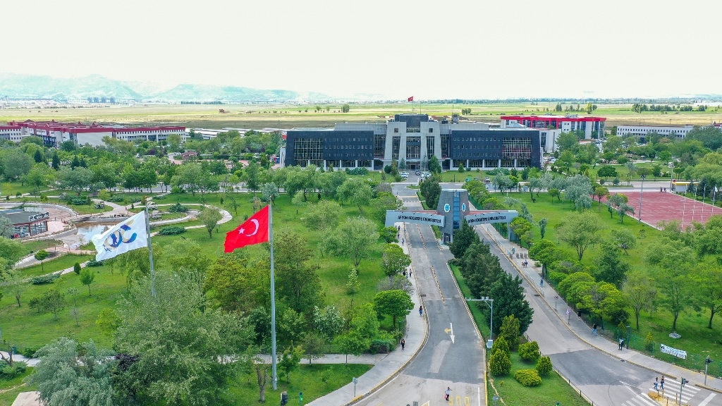 AKÜ İLE BANDIRMA ONYEDİ EYLÜL ÜNİVERSİTESİ PROTOKOL İMZALADI