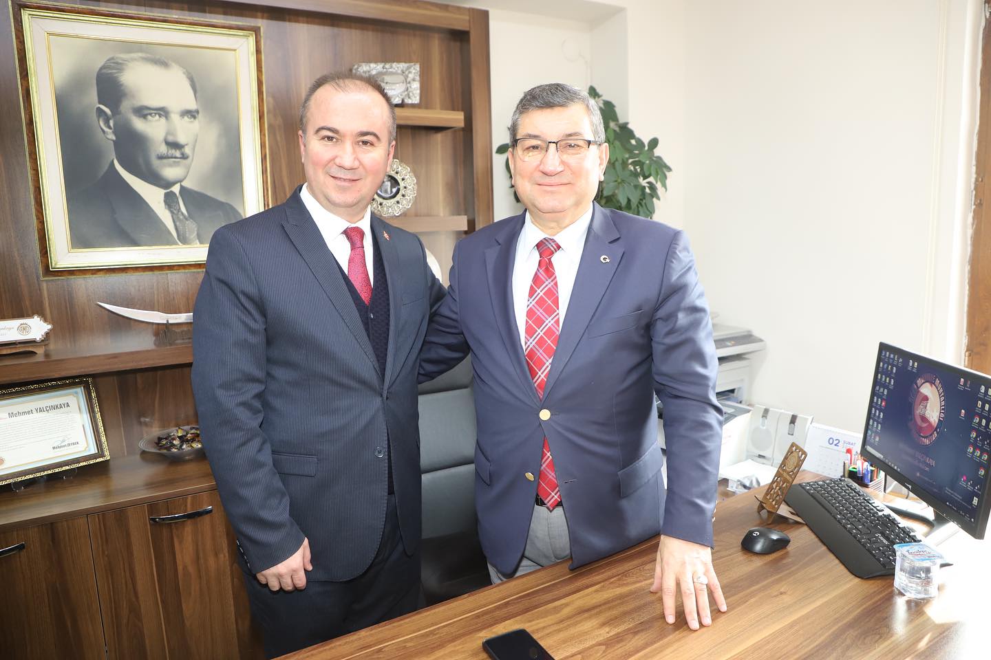 AK Parti Afyonkarahisar Belediye Başkan Adayı Uluçay, Gazi Mahallesini ziyaret etti