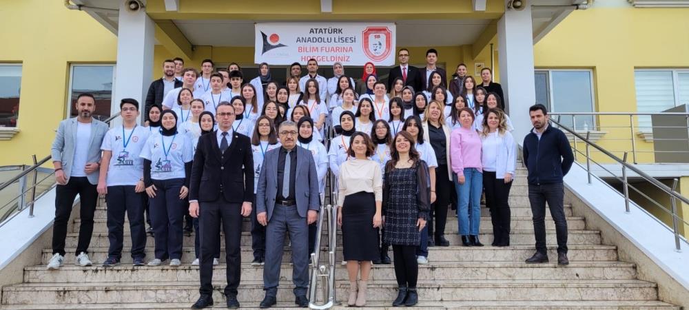 137 Projeyle İl Birincisi Oldular