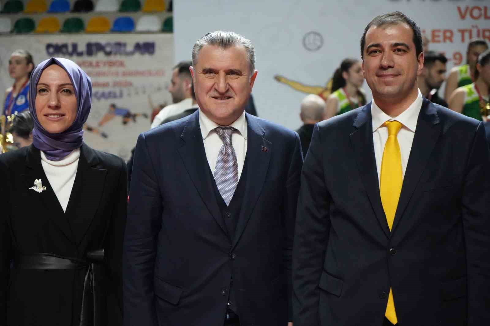 Türkiye Voleybolda Zirveye Yürüyor!       
