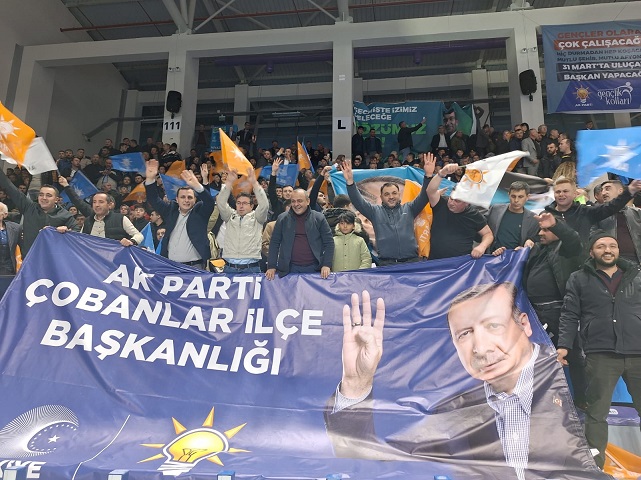 AK Parti'de Coşku Yaşanıyor