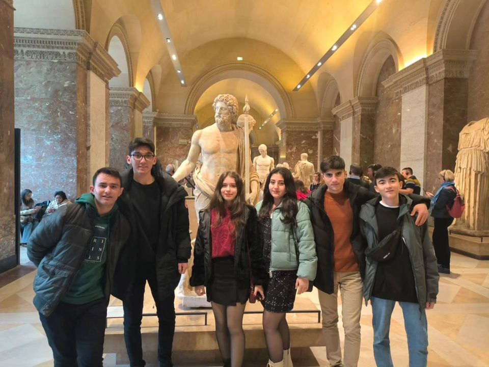 RSP öğrencileri Paris'i geziyor