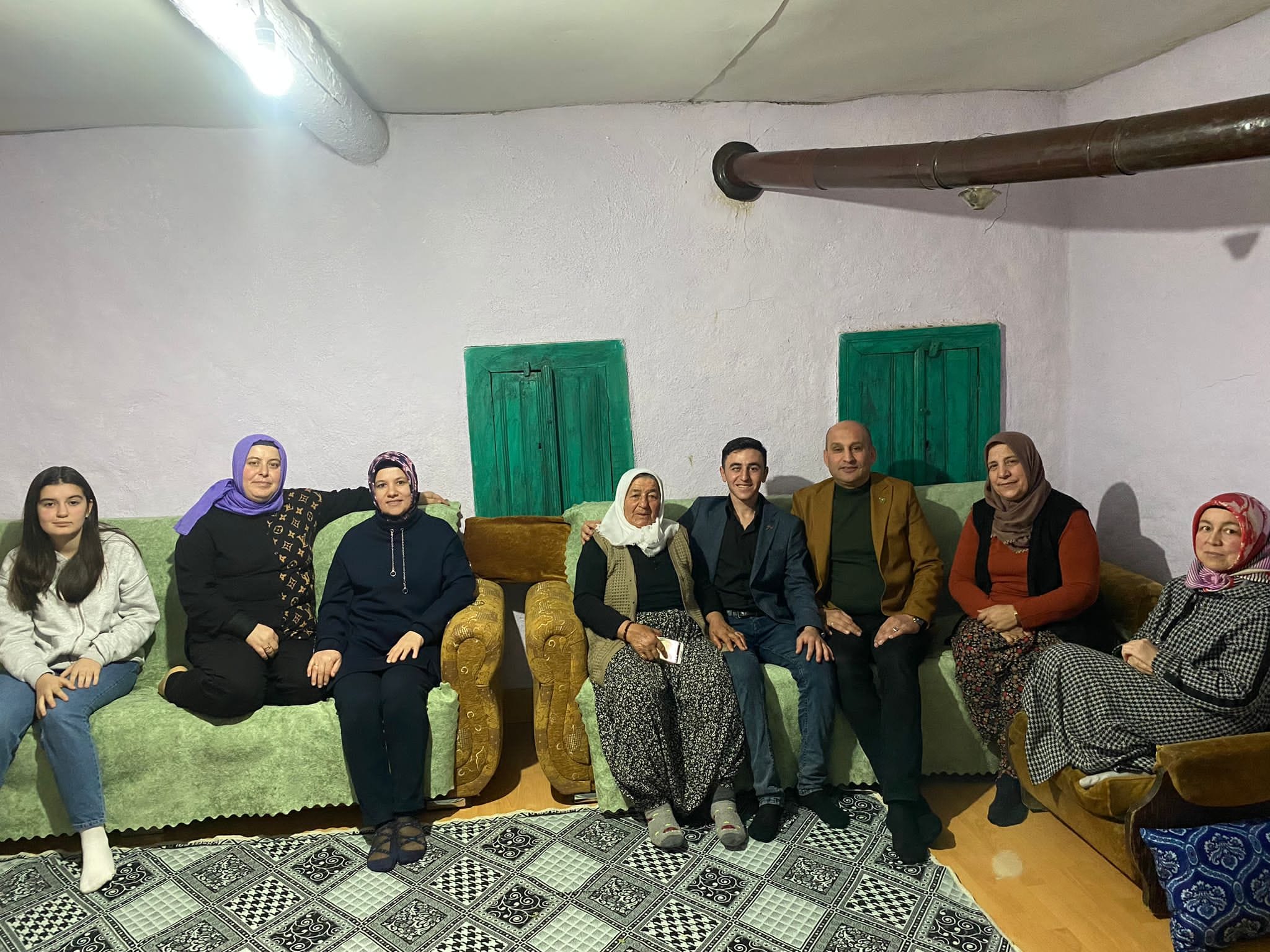 ŞEHİT VE GAZİLER DERNEĞİ ŞEHİT  VE GAZİ AİLELERİNİN YANINDA