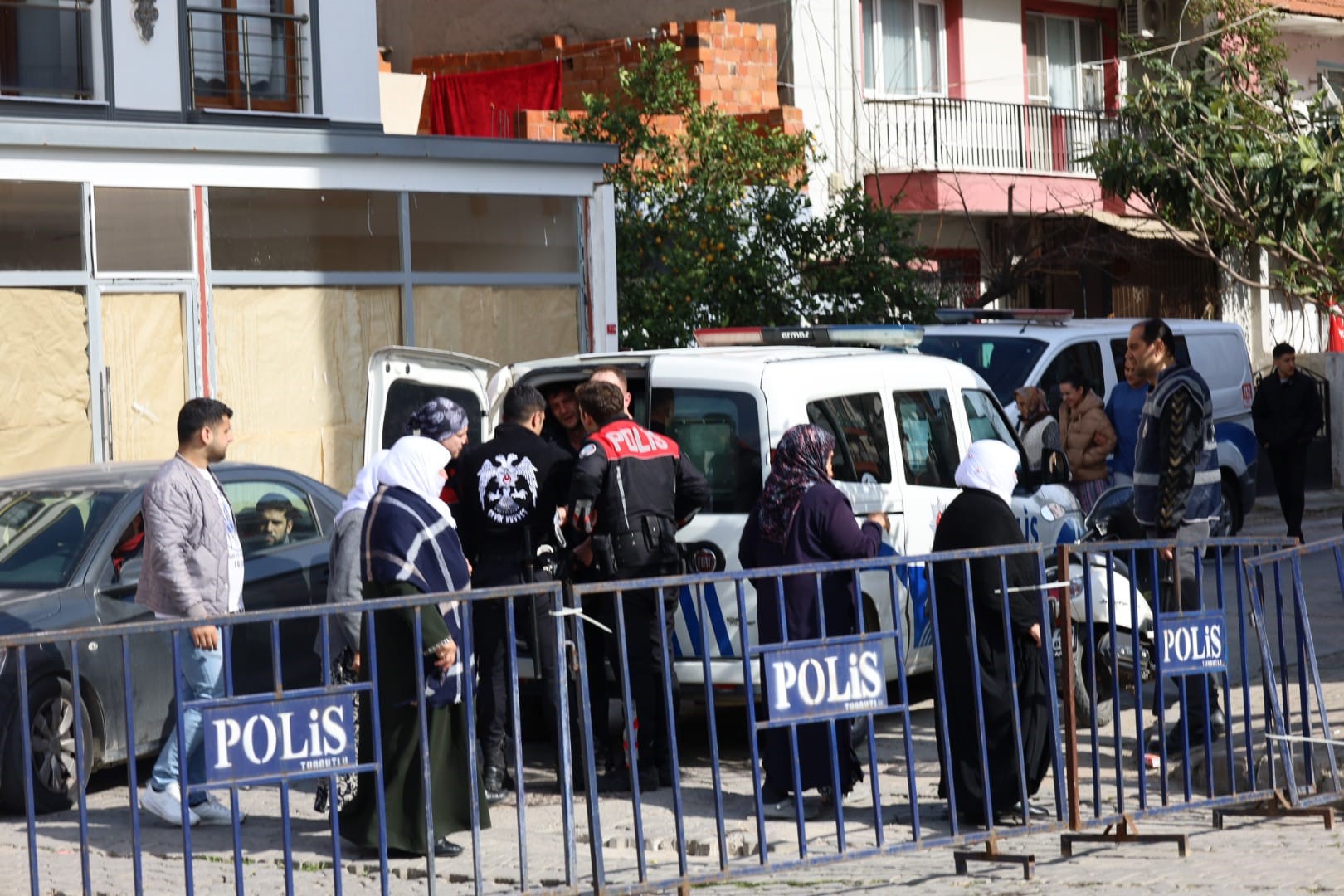 MAÇ ÖNCESİ ARBEDE: