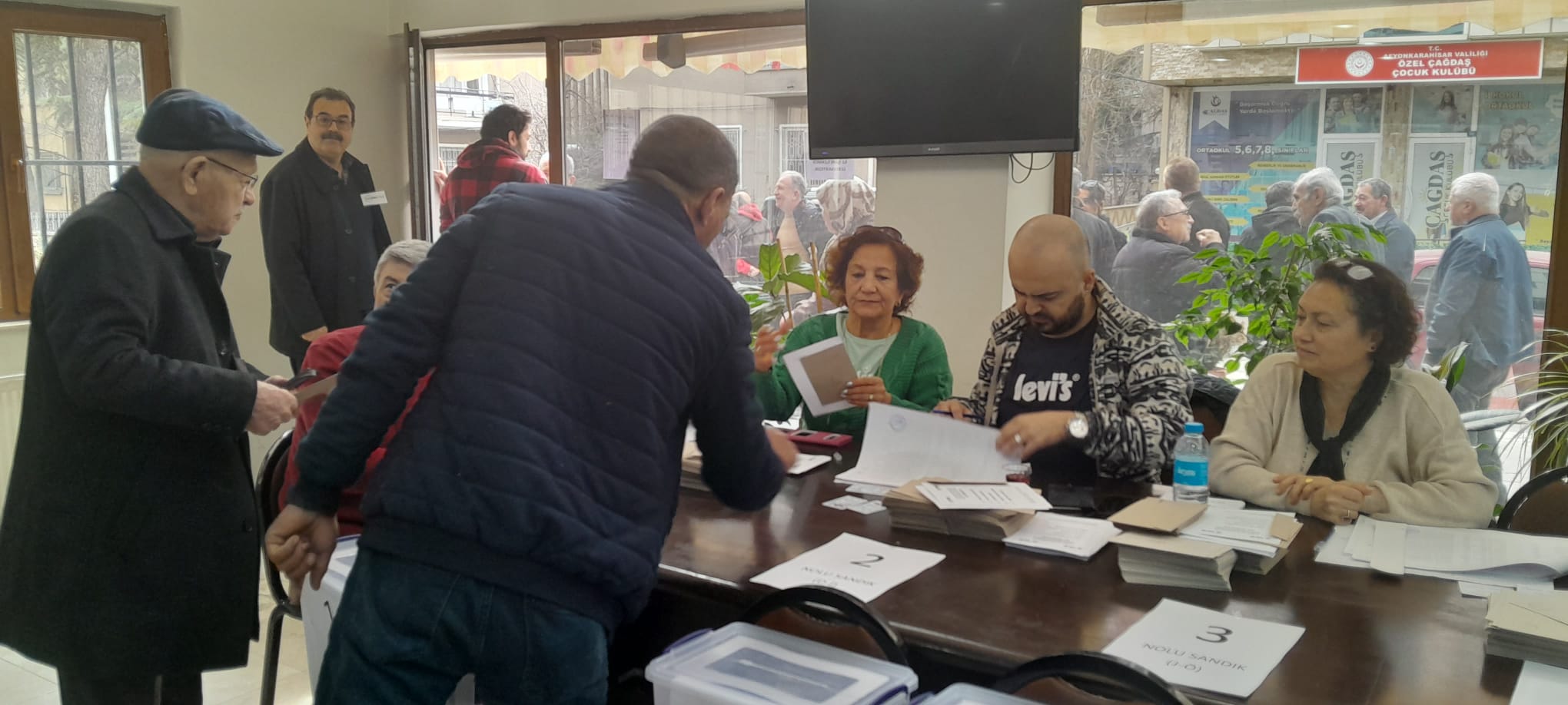 CHP AFYONKARAHİSAR İL BAŞKANLIĞINDA SEÇİM HEYECANI YAŞANIYOR