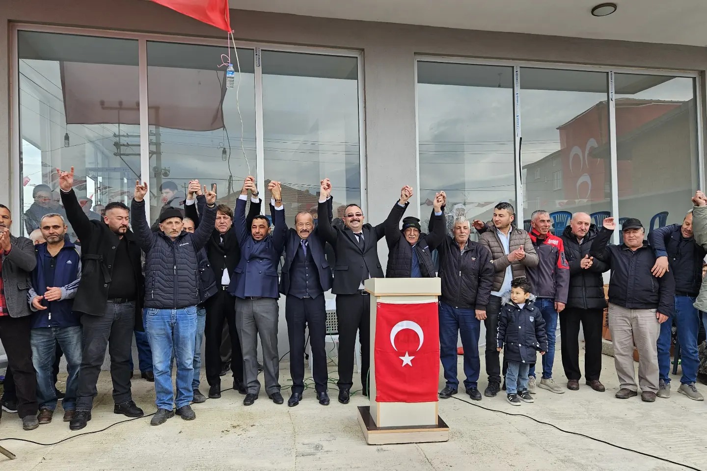 MHP'li Taytak ''Kayıhan'ımıza ve Afyonkarahisar'ımıza Hayırlı Olsun''