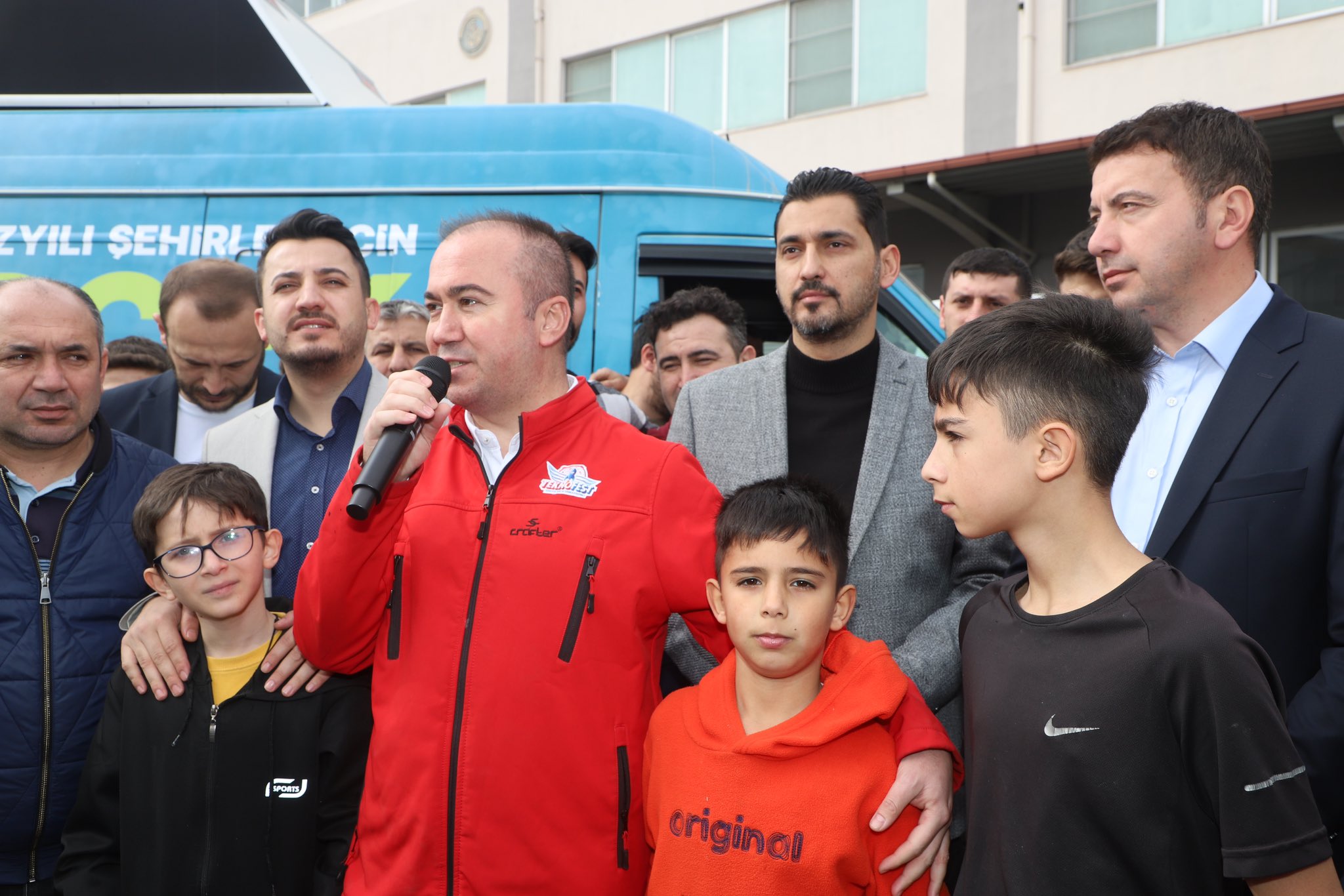 AK Partili Uluçay Modifiye Tutkunu Gençlere Söz Verdi