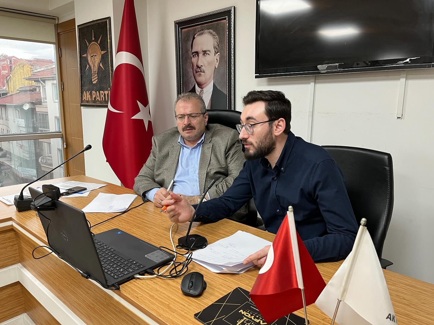 AK Parti İl Başkan Vekili   Dayı,  İlçe Başkanları  İle  Toplantıda  bir araya geldi