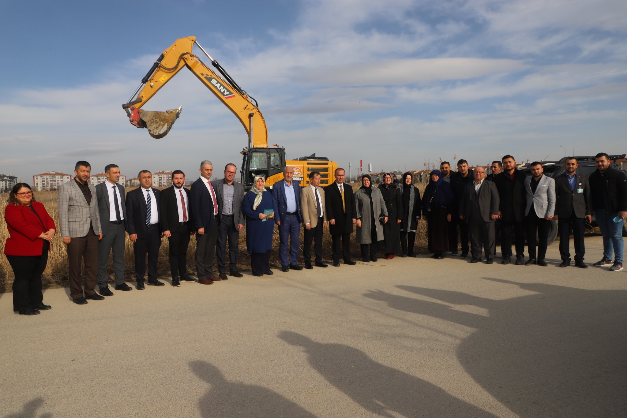 AK Partili Uluçay ''Hastanemizin Temelleri Kazılıyor''