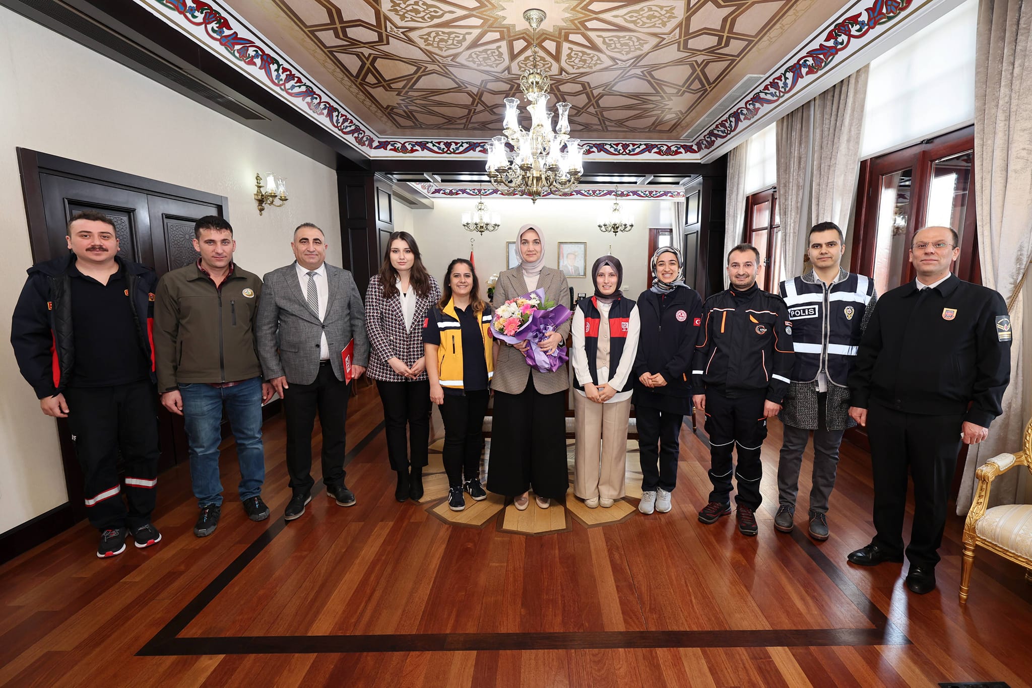 Acil Servis Personelinden Vali Yiğitbaşı'ya Ziyaret