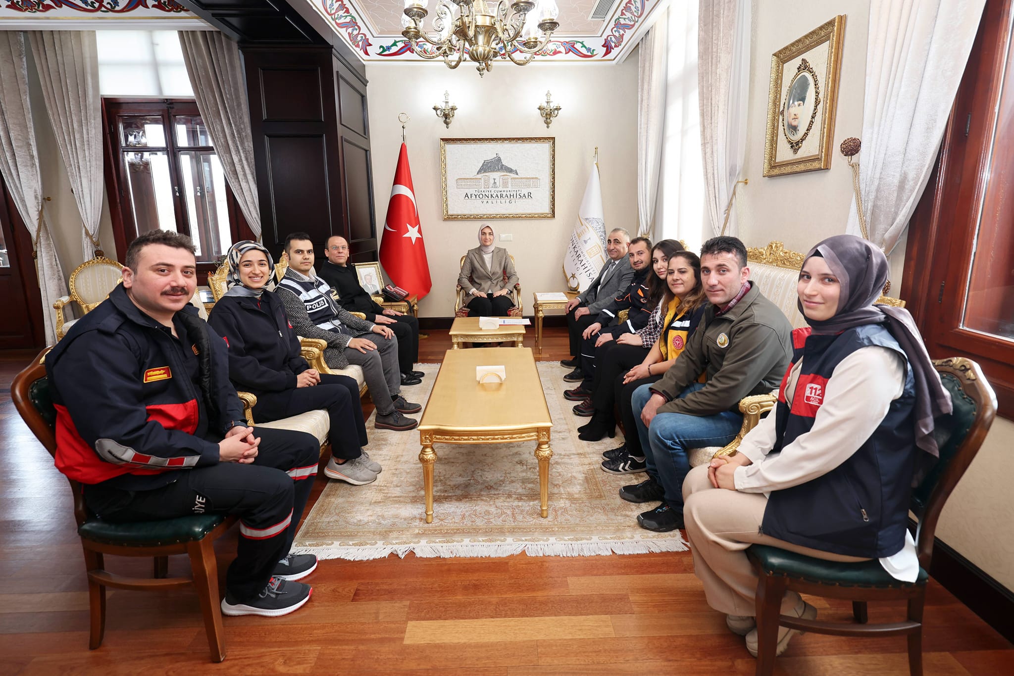 Acil Servis Personelinden Vali Yiğitbaşı'ya Ziyaret