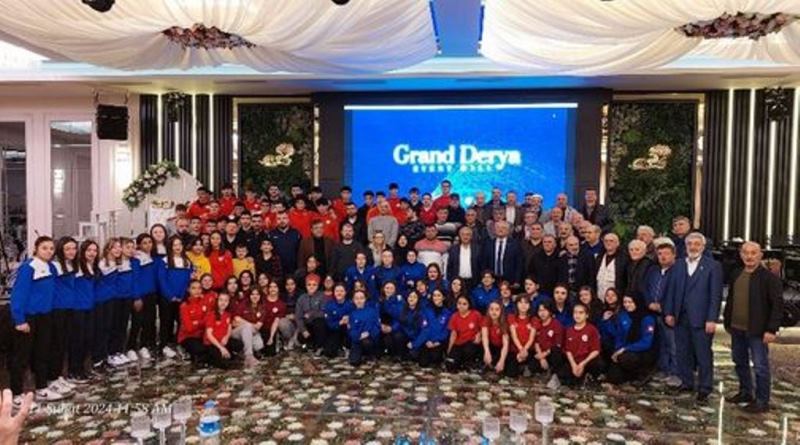 4. GELENEKSEL PEHLİVANLAR OCAĞI KEŞKEK GÜNÜ GRAND DERYA SALONUNDA YAPILDI