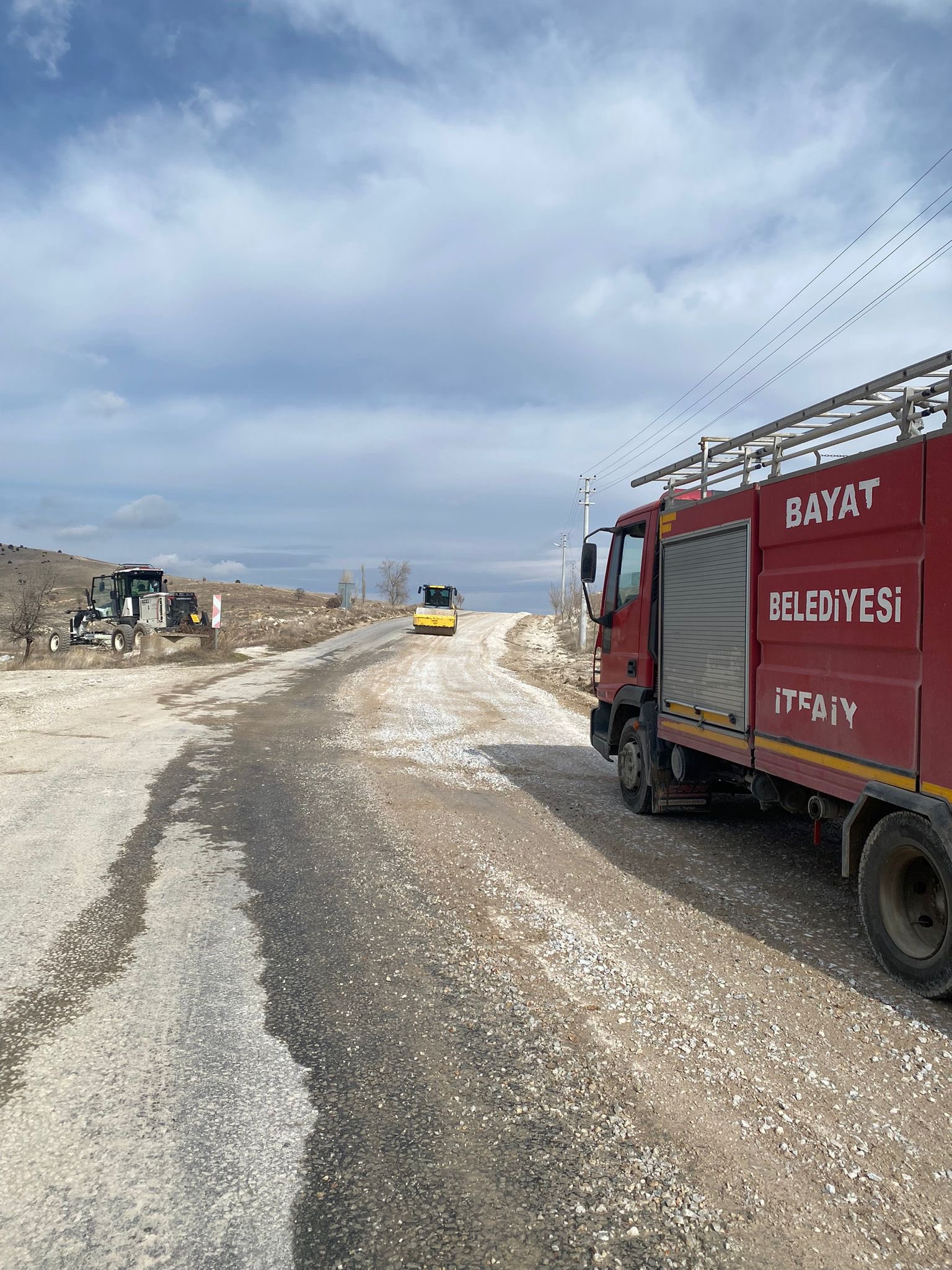 Bayat'a Ekipler Çalışıyor