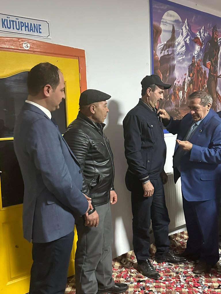 BOLVADİN'DE 178 KİŞİ MHP'YE KATILDI