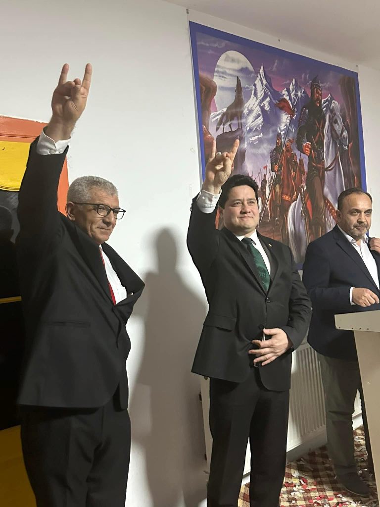 BOLVADİN'DE 178 KİŞİ MHP'YE KATILDI