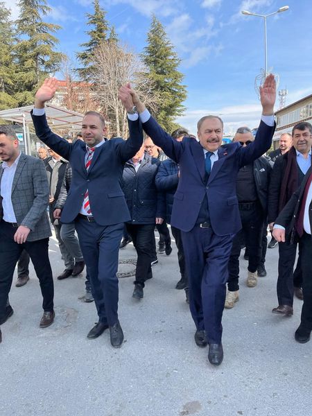 Şuhut Ak Partili Başkan Adayı Eroğlu'nu Baba Ocağında Coşkuyla Karşıladı