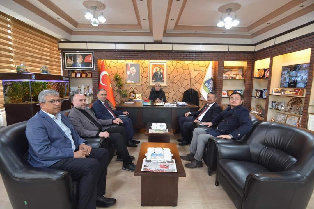 AK PARTİ SANDIKLI ADAYI ÖZTAŞ'TAN BAŞKAN ÇÖL'E ZİYARET