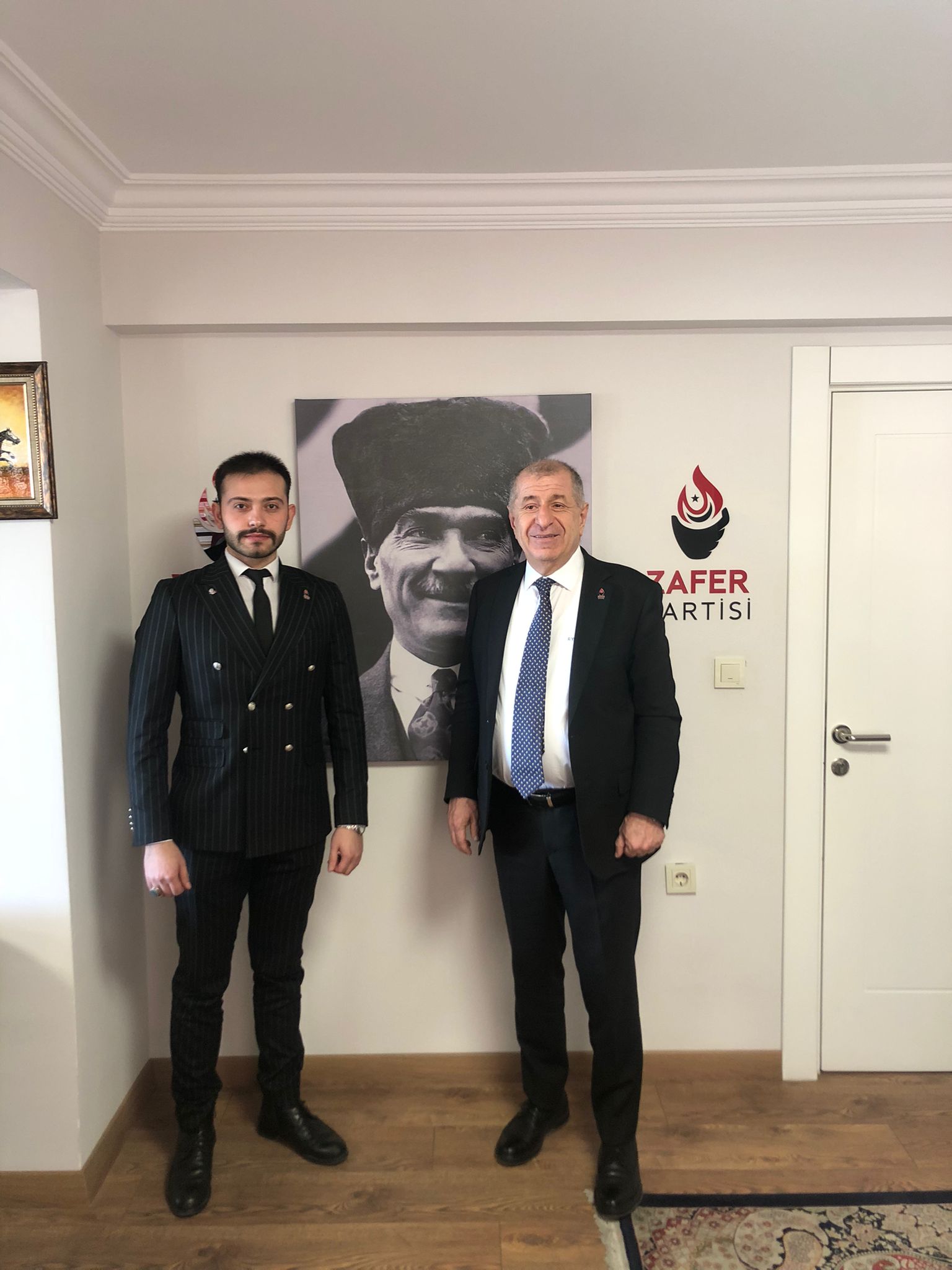 ZAFER PARTİSİ AFYON'DA BAYRAK DEĞİŞİMİ