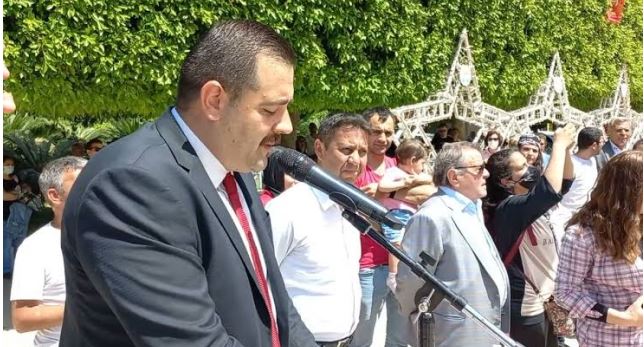Adana Büyükşehir Belediye binasında silahlı saldırıya uğrayan Özel Kalem Müdürü Samet Güdük hayatını kaybetti