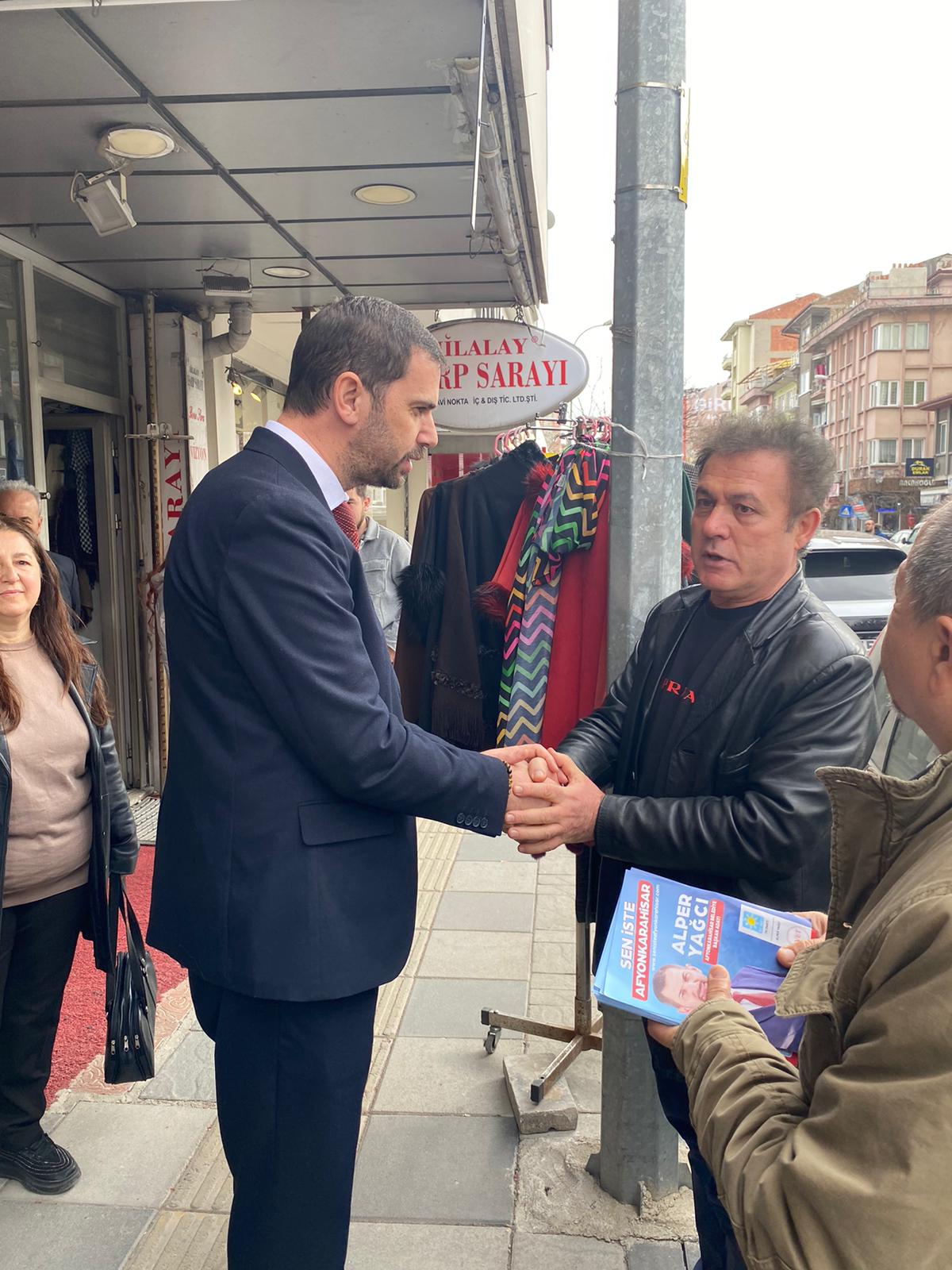 İYİ Partili Yağcı Esnafla Buluştu
