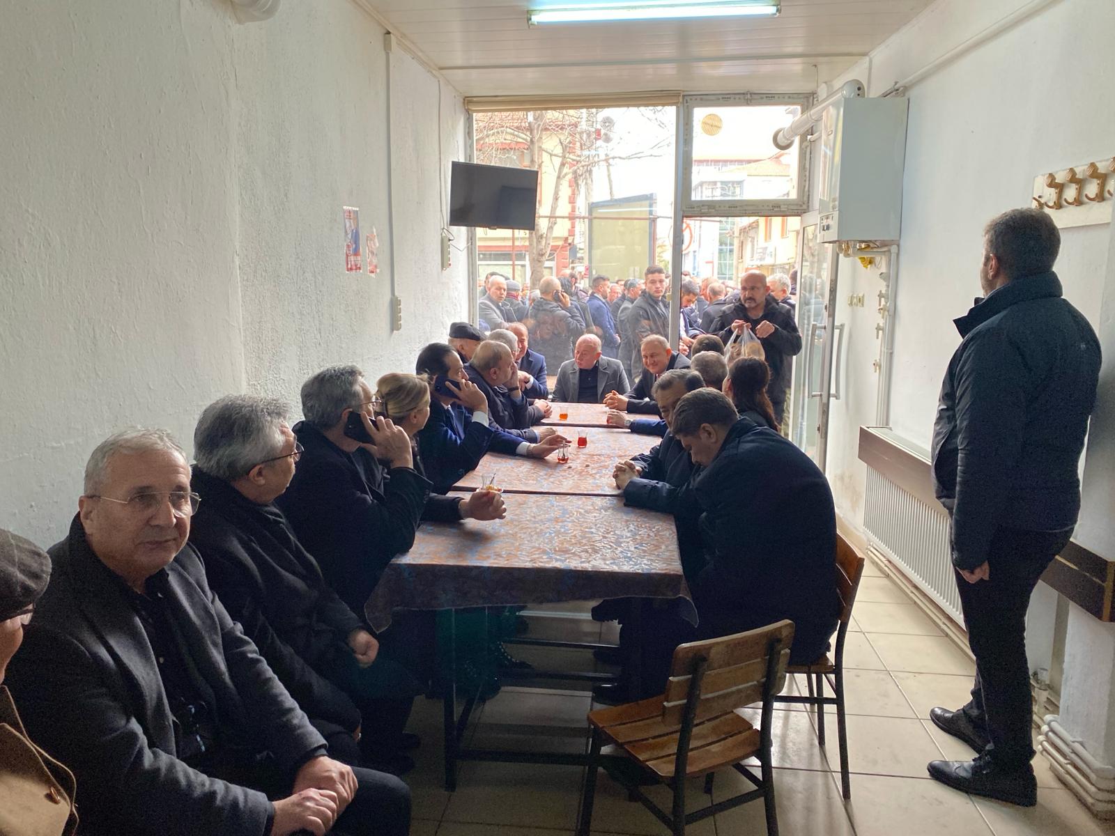 OLGUN'UN BABASININ CENAZE  TÖRENİNE YOĞUN KATILIM