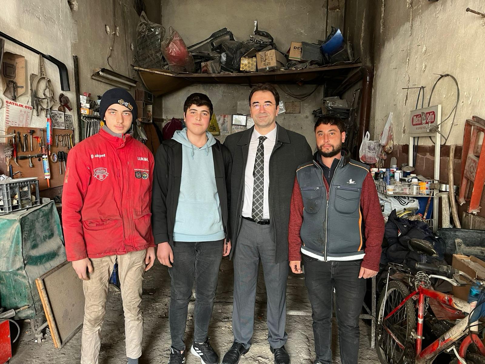 "AFYONKARAHİSAR GELECEĞİNE VİZYON KATACAK PROJELERİMİZ VAR"