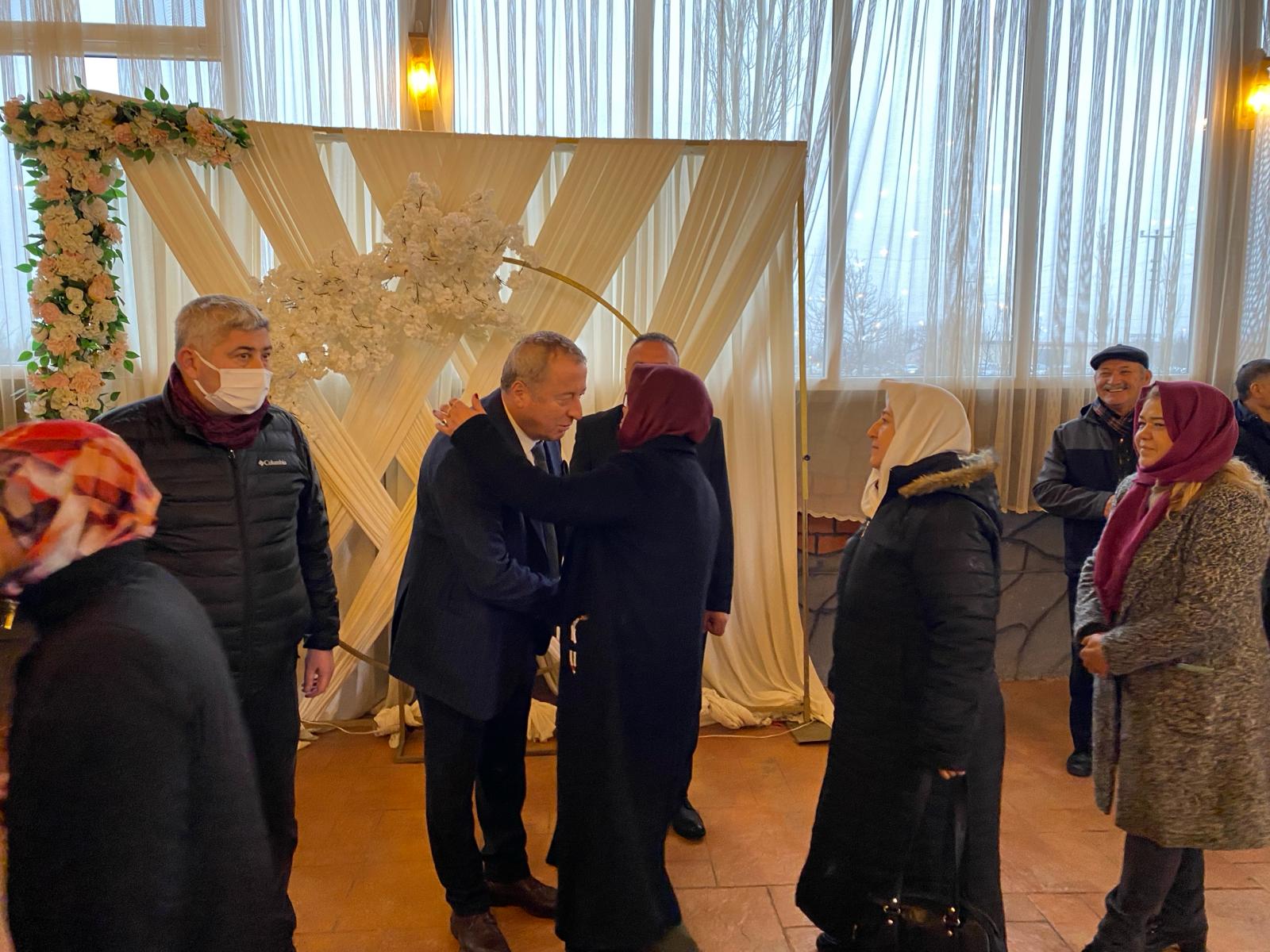İYİ Partili Olgun Taziyeleri Kabul Etti