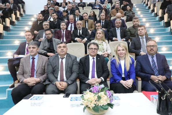 GENEL MÜDÜR OTRAR  OKUL MÜDÜRLERİ İLE TOPLANDI