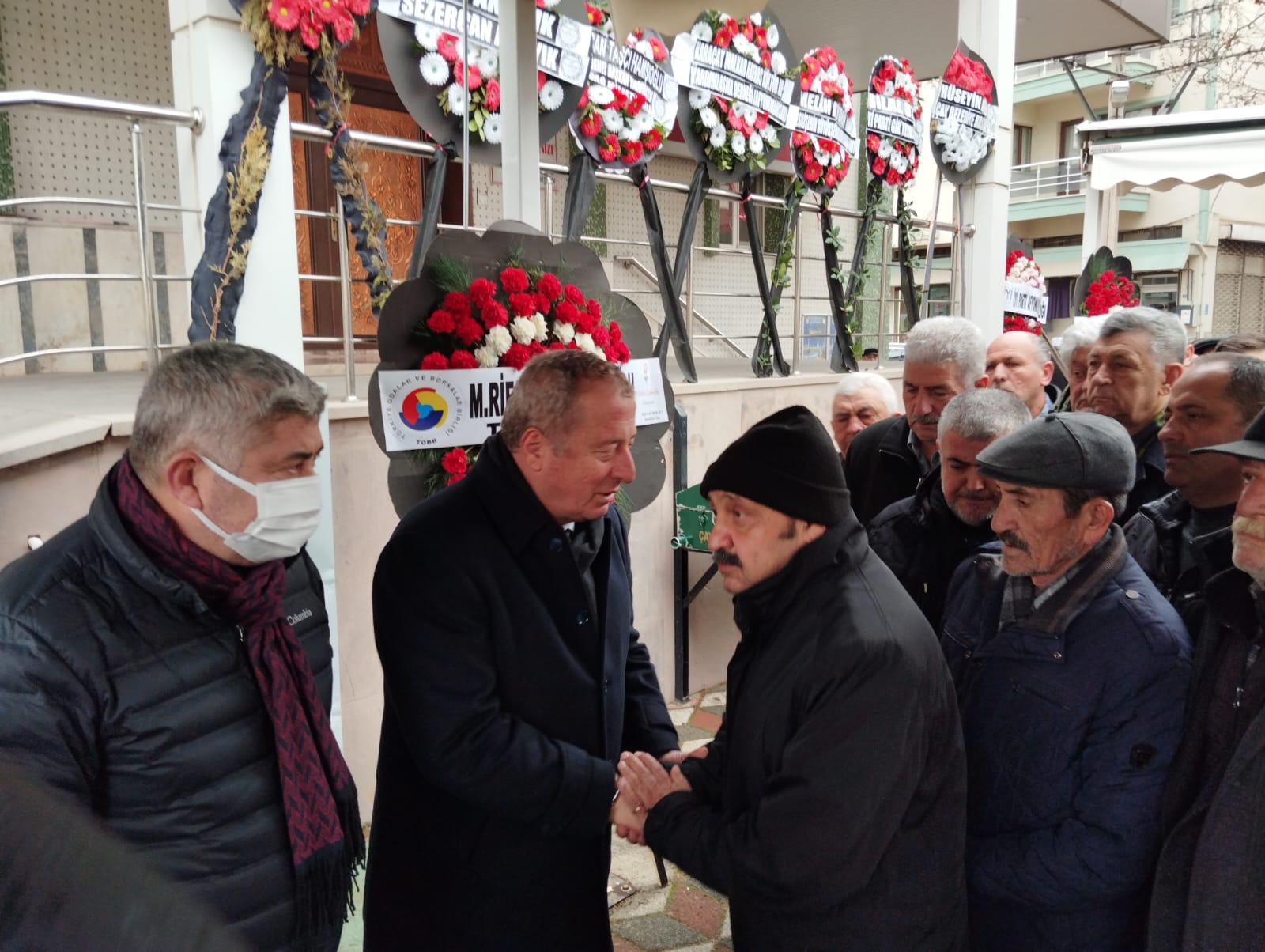 İYİ PARTİ AFYON MİLLETVEKİLİ OLGUN'UN  BABASININ  CENAZESİNE KATILIM  YOĞUN OLDU