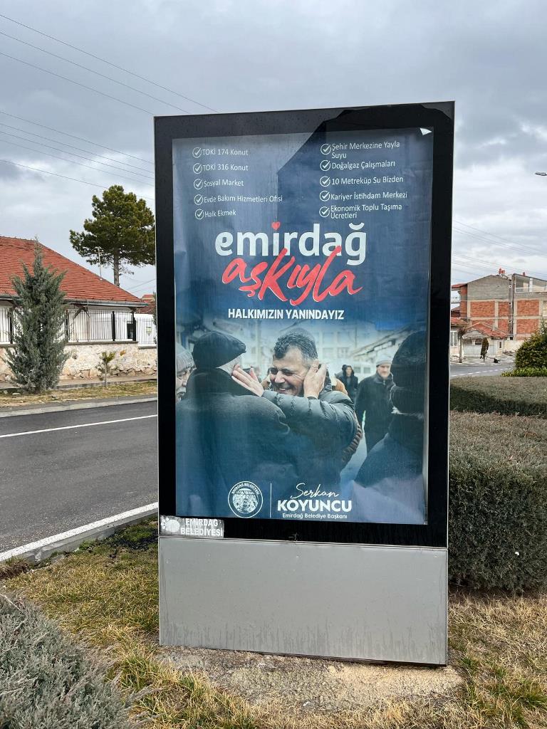 KOYUNCU'NUN EMİRDAĞ AŞKIYLA YAPTIĞI HİZMETLER BİLBORTLARDA