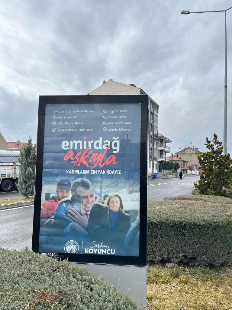 KOYUNCU'NUN EMİRDAĞ AŞKIYLA YAPTIĞI HİZMETLER BİLBORTLARDA