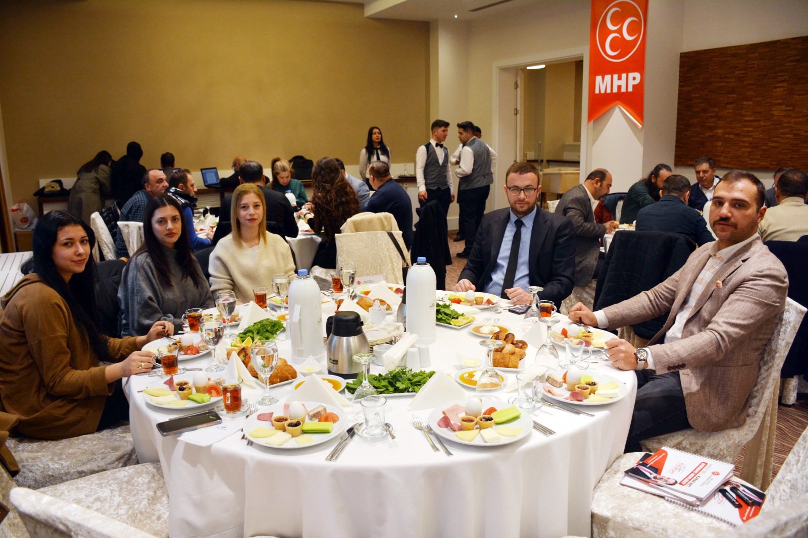 MHP'li Taytak ''Bu Kapı Herkese Açık Olacak''