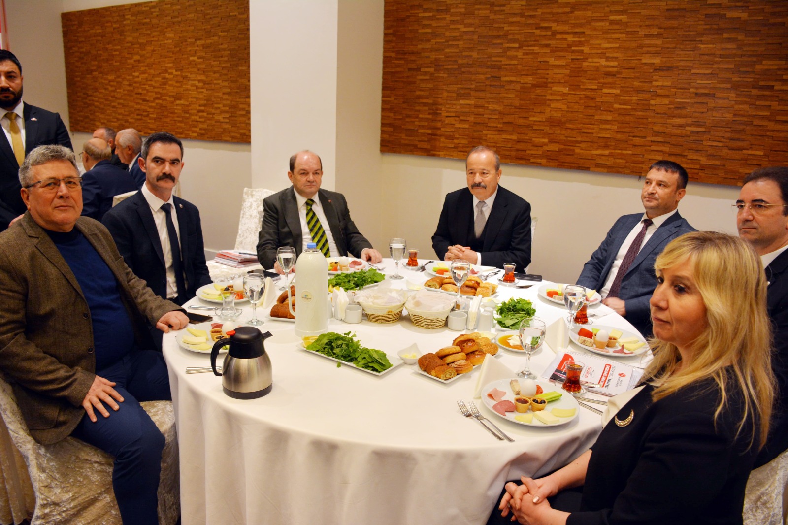 MHP'li Taytak ''Bu Kapı Herkese Açık Olacak''
